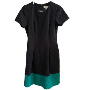 Elle Navy Blue and Green Pleated Textured Dress Size Medium